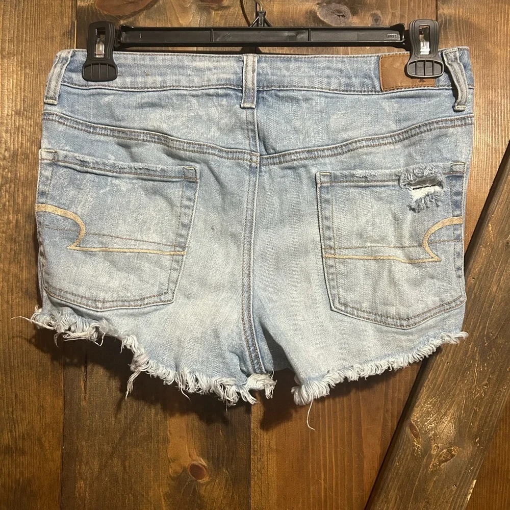 American Eagle High Rise Festival Denim Shorts, size 10, smoke free home - Picture 5 of 5